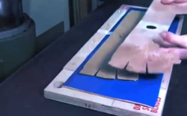 Making of Rolls-Royce Phantom: Robot cutting hard frame of dashboard from wood